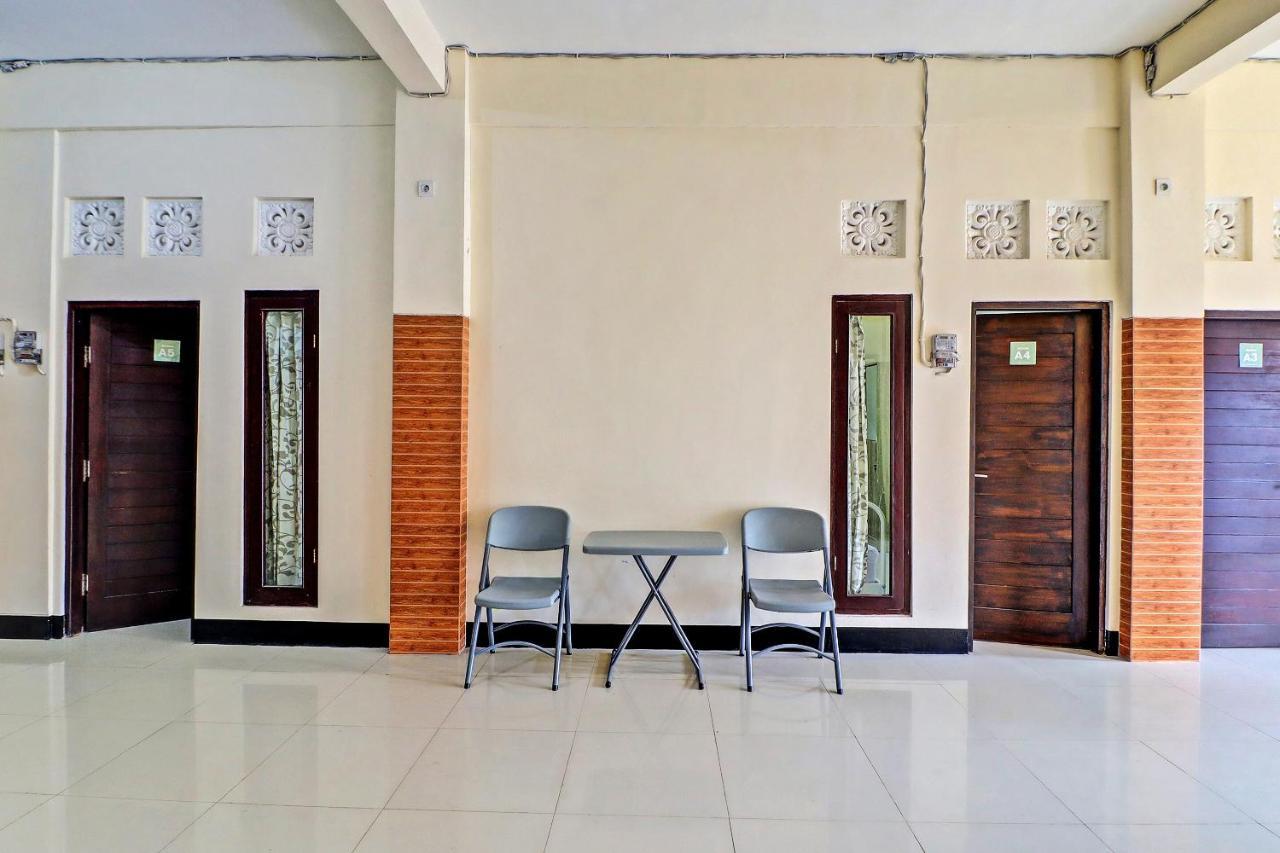 Oyo 91864 Holistic Stay Jimbaran Exterior photo