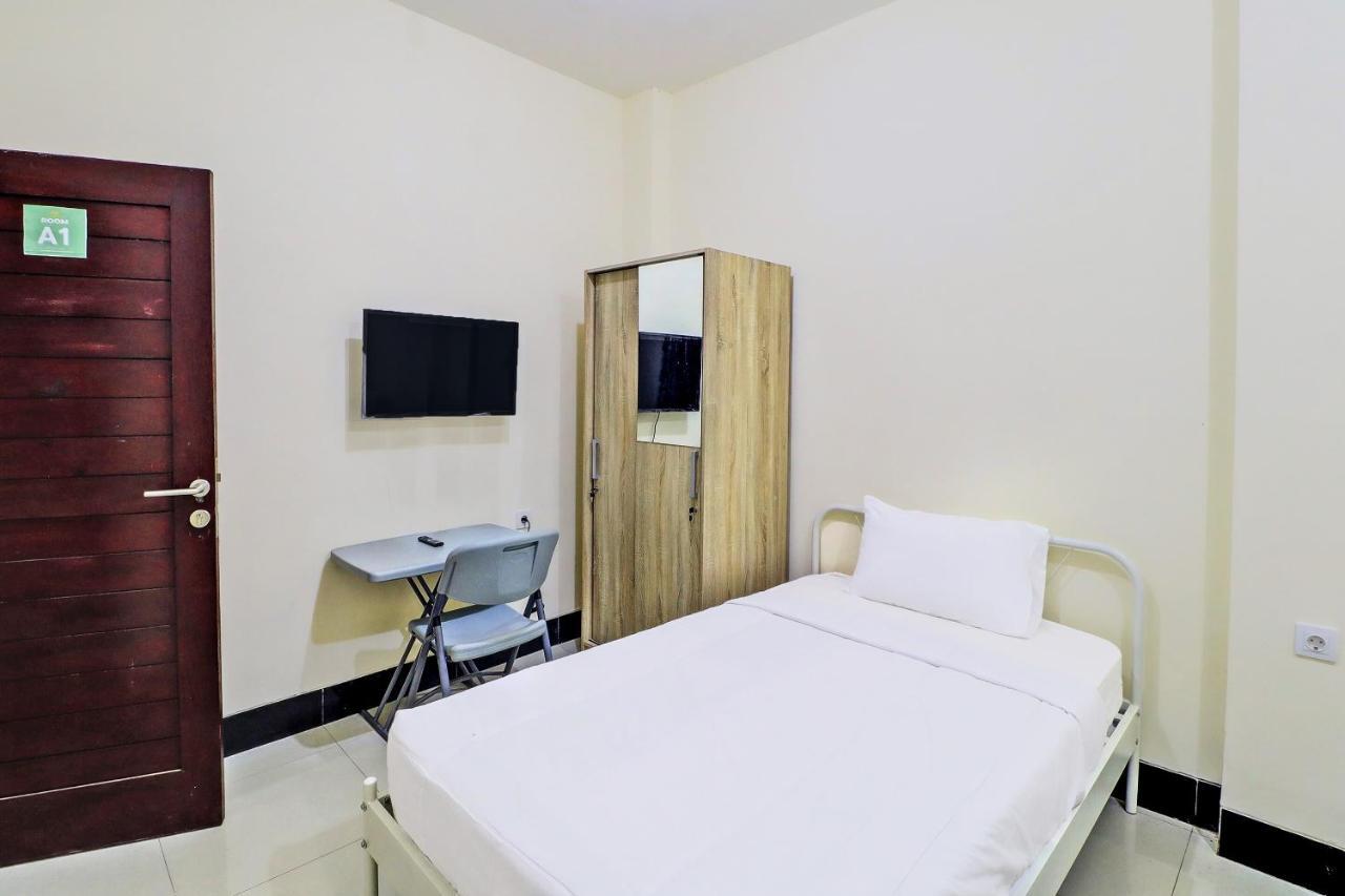 Oyo 91864 Holistic Stay Jimbaran Exterior photo